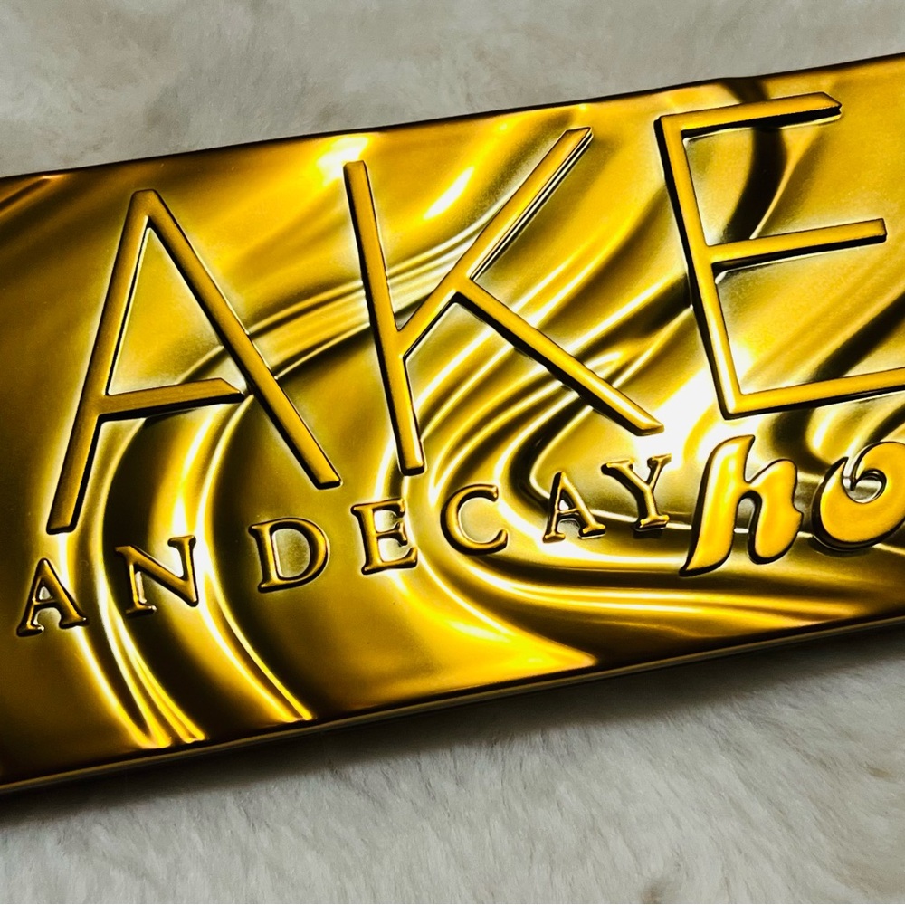 Urban Decay Shimmering Gold Palette